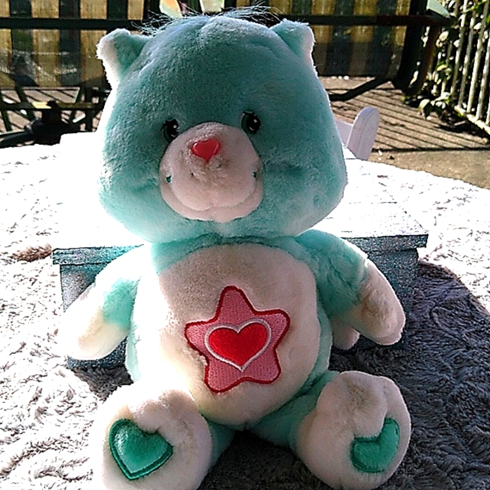 T-370 2004 Care Bear Cousins "Proud Heart Cat" Stuffed animal